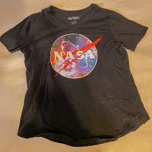 WOMEN’S NASA T-SHIRT